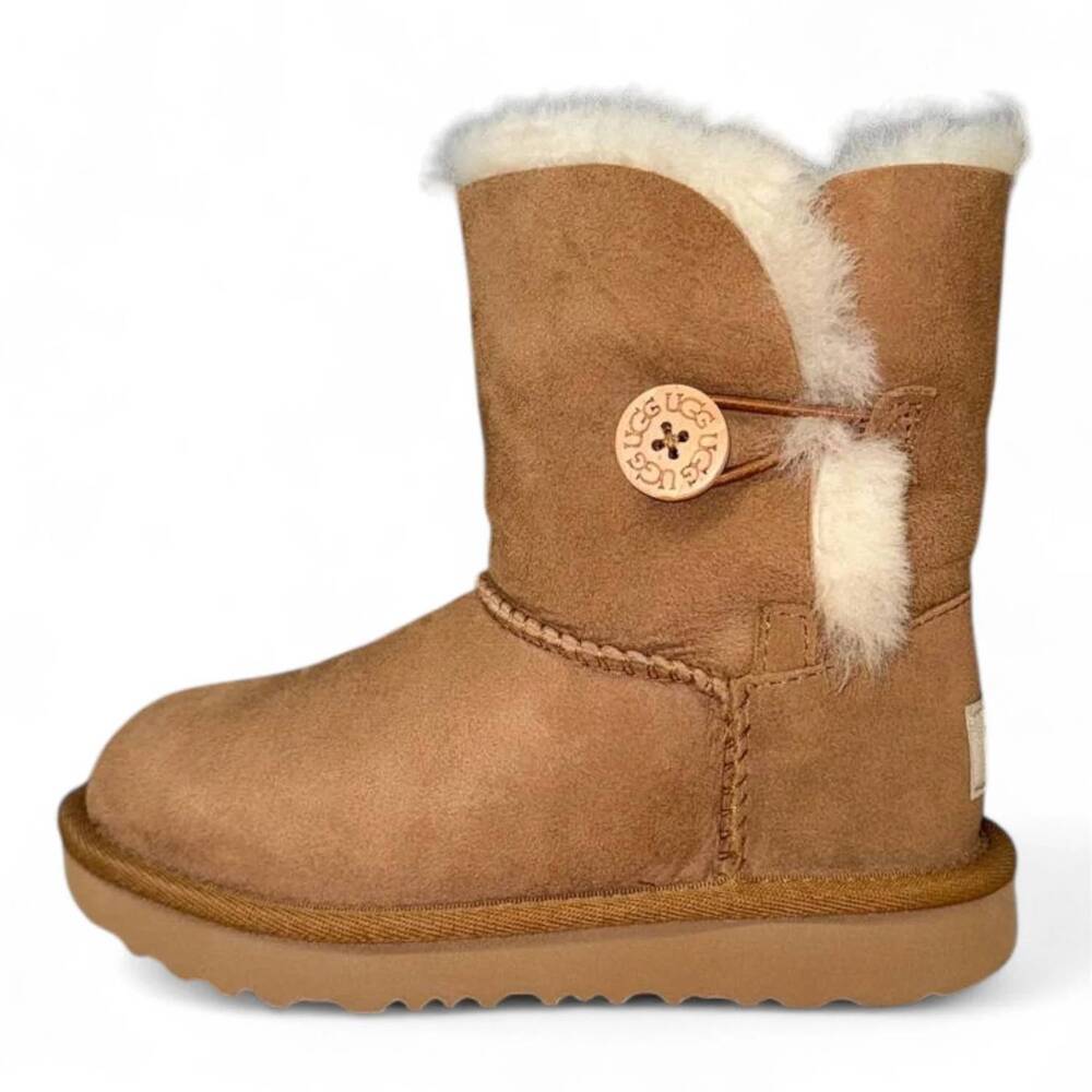NEW UGG girl's bailey button ii boot in chestnut